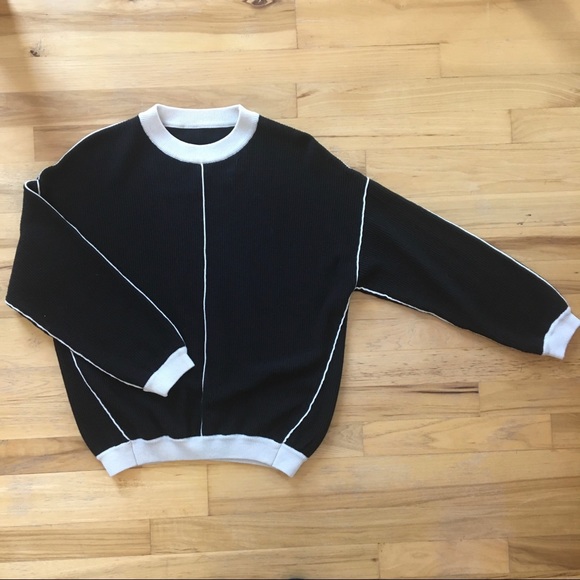 Sweaters - 2/$15💐 Outline Sweater